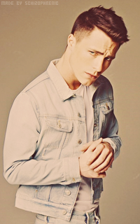 Colton Haynes 8pzY5cuz_o