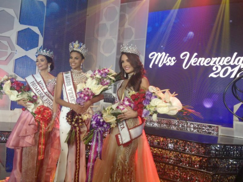 2018 | Miss Venezuela | 1st runner-up | Alondra Echeverría WbJd0ET4_o