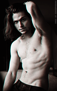 Thomas McDonell 201CpNEy_o