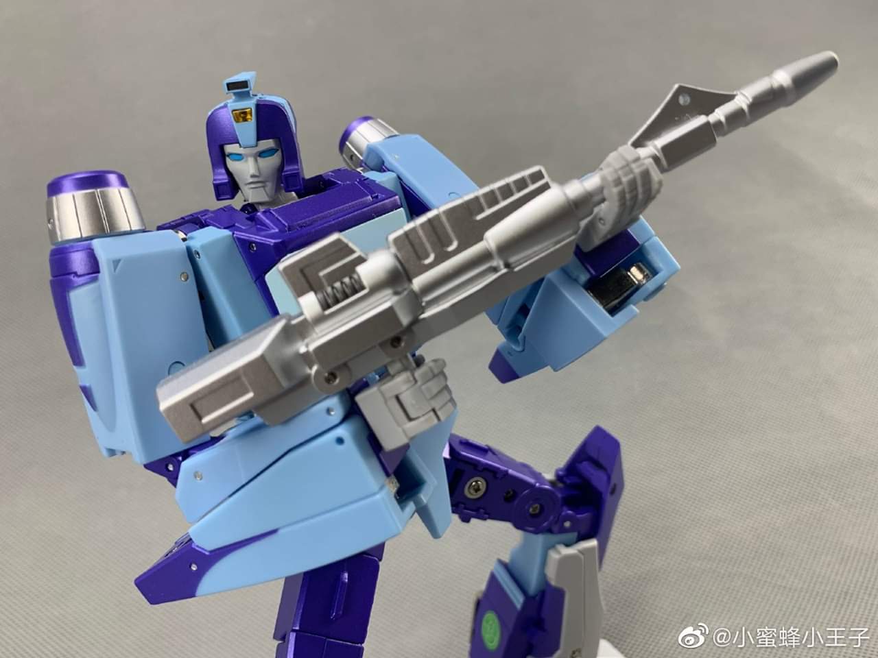 [Fanstoys] Produit Tiers - Jouet FT-39 Jabber - aka Blurr/Brouillo ACpDdpy5_o