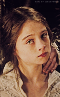 Raffey Cassidy QrGFpphg_o