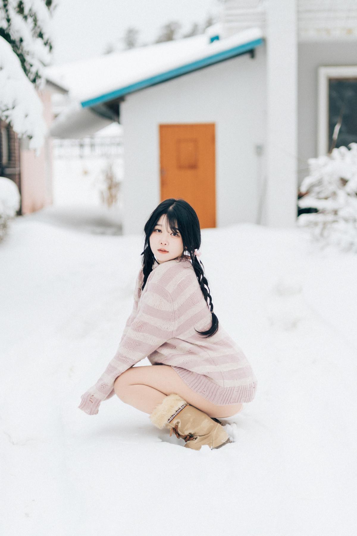 ZIA.Kwon 권지아, [Loozy] Snow Girl Set.02(32)