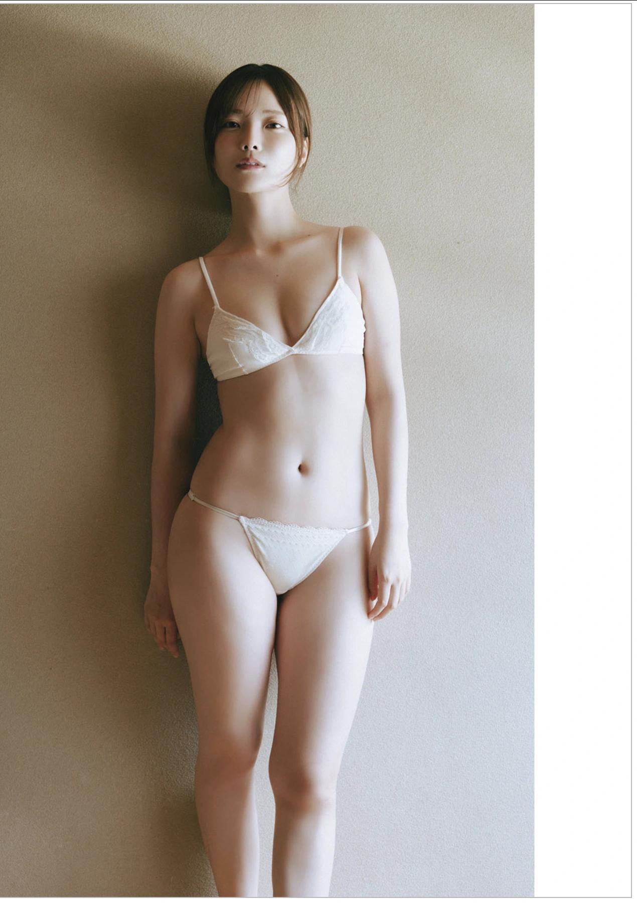 Himeka Araya 新谷姫加, Weekly Playboy 2025 No.42-43 (週刊プレイボーイ 2025年42-43号)(12)