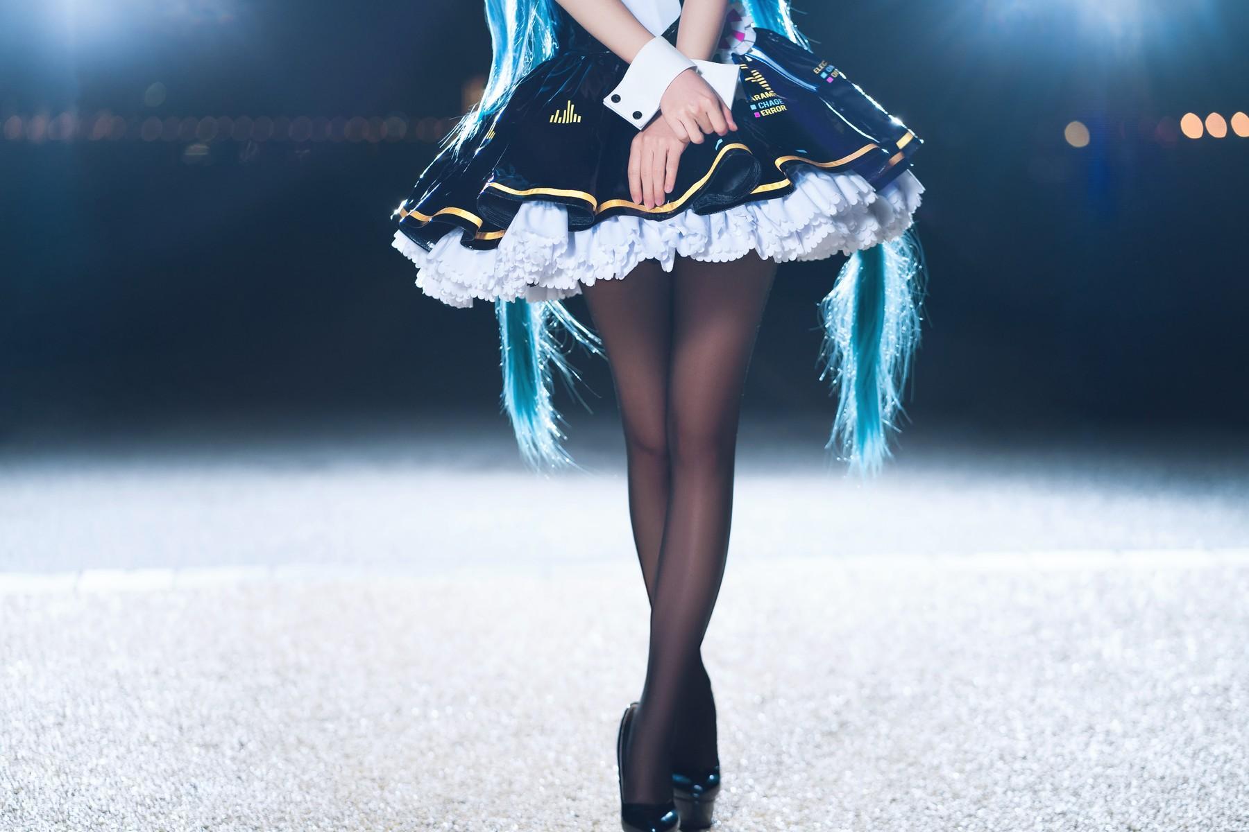 Cosplay 面饼仙儿 初音Miku(15)