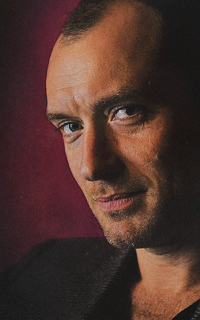 Jude Law - Page 4 RxY8bWbK_o