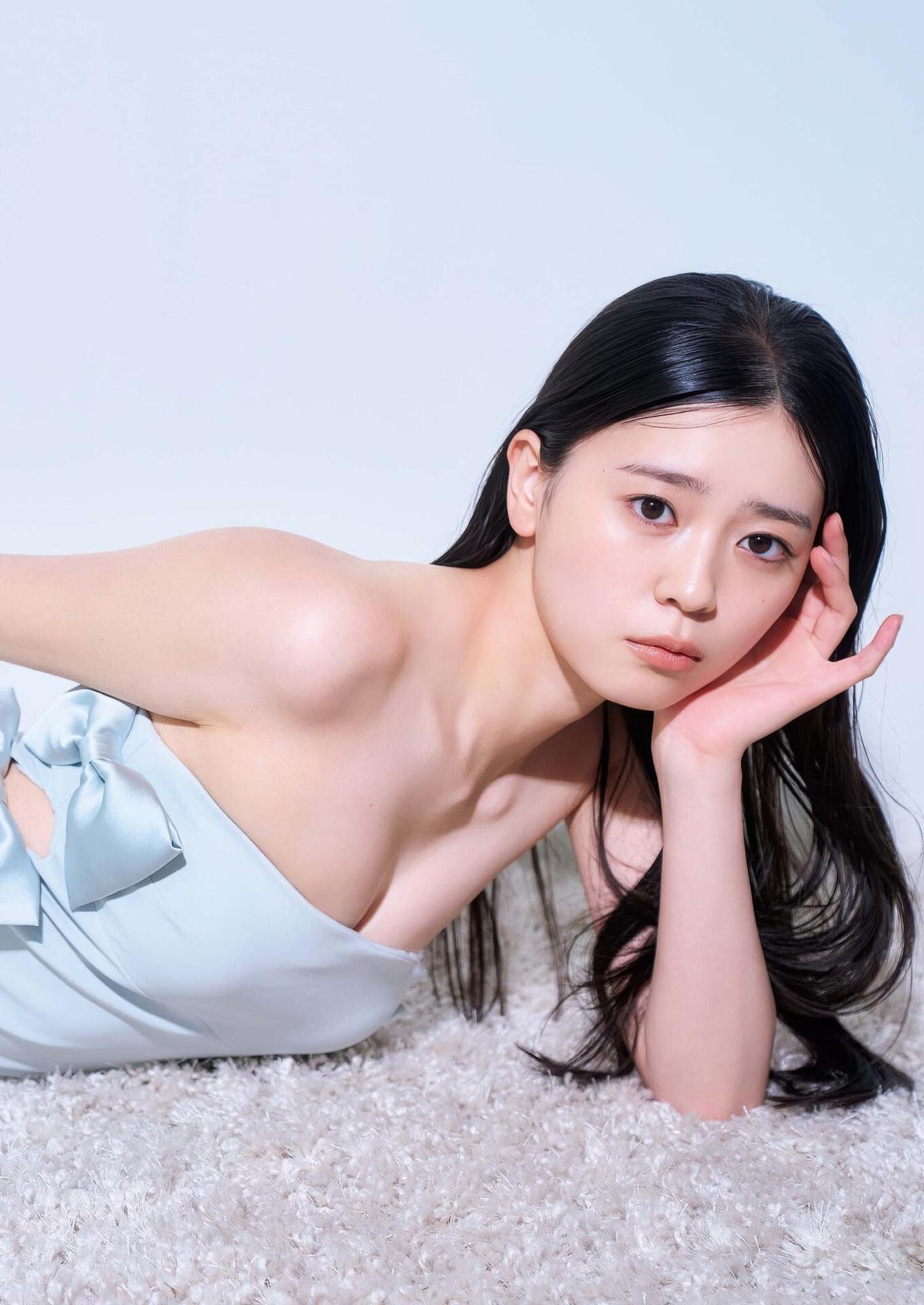 Hitoka Sakai 坂井仁香, Big Comic Spirits 2025 No.10 (ビッグコミックスピリッツ 2025年10号)(10)