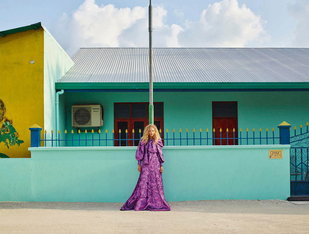 A Bigger Splash / Anyelina Rosa and Frederikke Sofie by Mario Sorrenti / Porter Summer Escape 2018 A Bigger Splash / Anyelina Rosa and Frederikke Sofie by Mario Sorrenti / Porter Summer Escape 2018