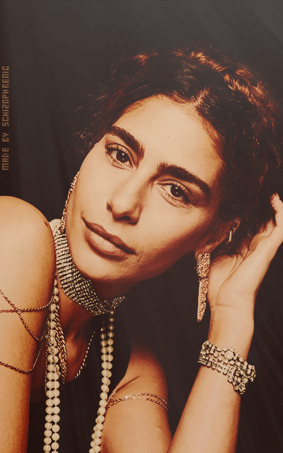 Nadia Hilker O5HVPn6W_o