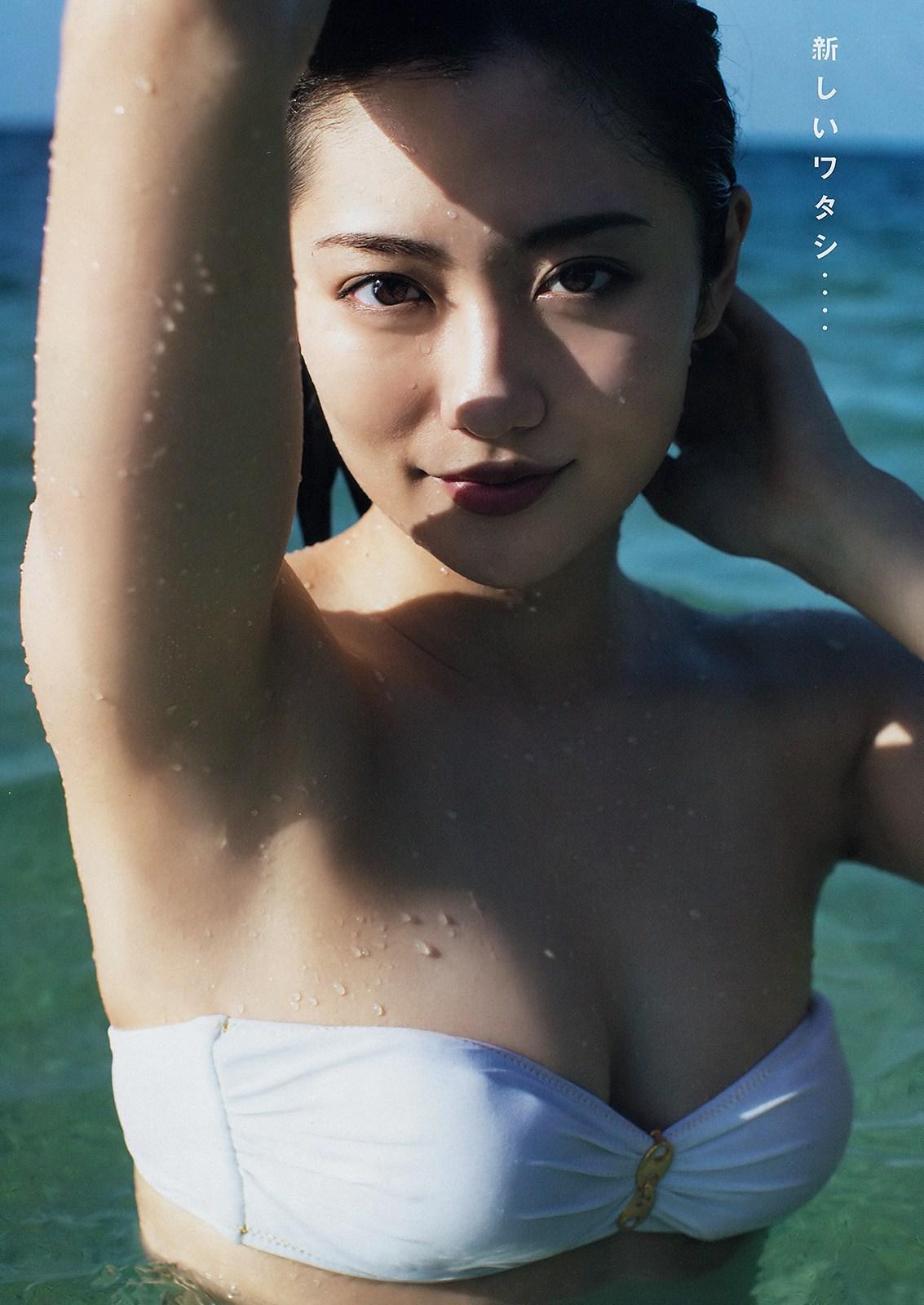 Kazusa Okuyama 奥山かずさ, Young Magazine 2019 No.12 (ヤングマガジン 2019年12号)(3)