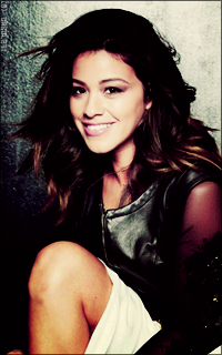 Gina Rodriguez EwhLYAX2_o