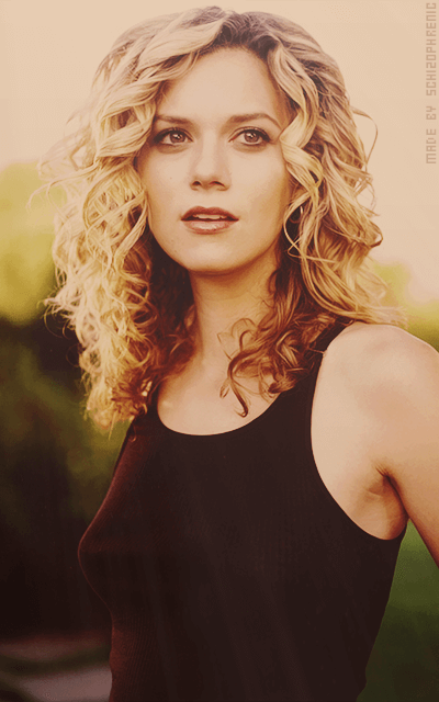 Hilarie Burton Qx6aRtJ8_o