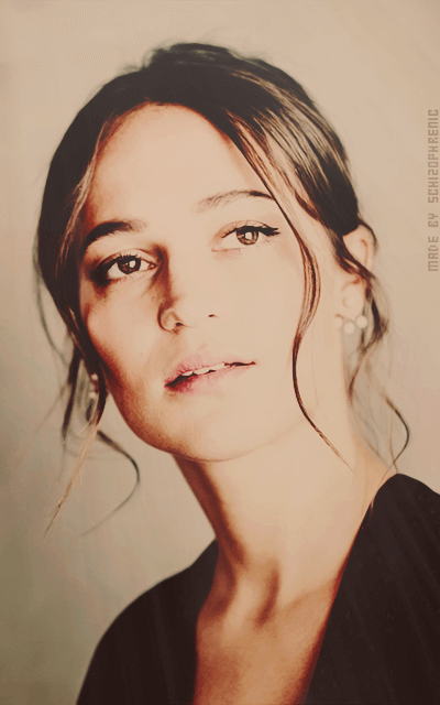 Alicia Vikander 1BZHZLIp_o