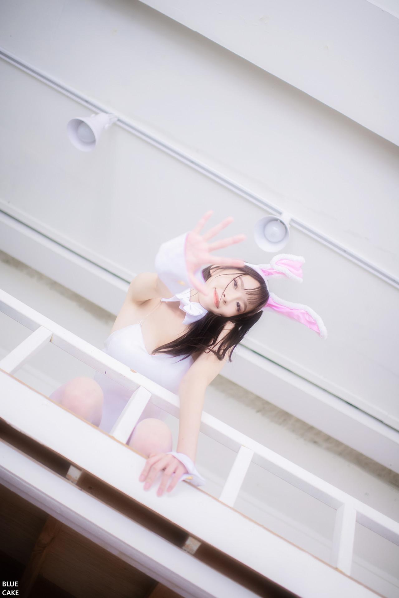 Lee Ahrin 이아린, BlueCake ‘White Black Bunny’ Set.01(49)