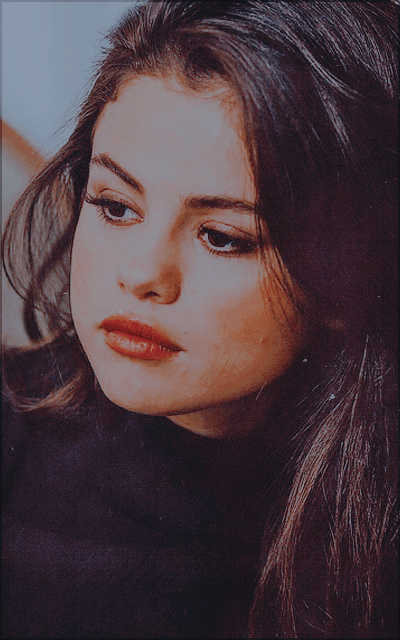 Selena Gomez SYx1GQeN_o