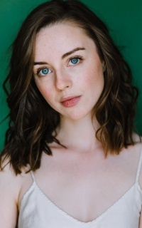 Kacey Rohl LjlQV4Gn_o