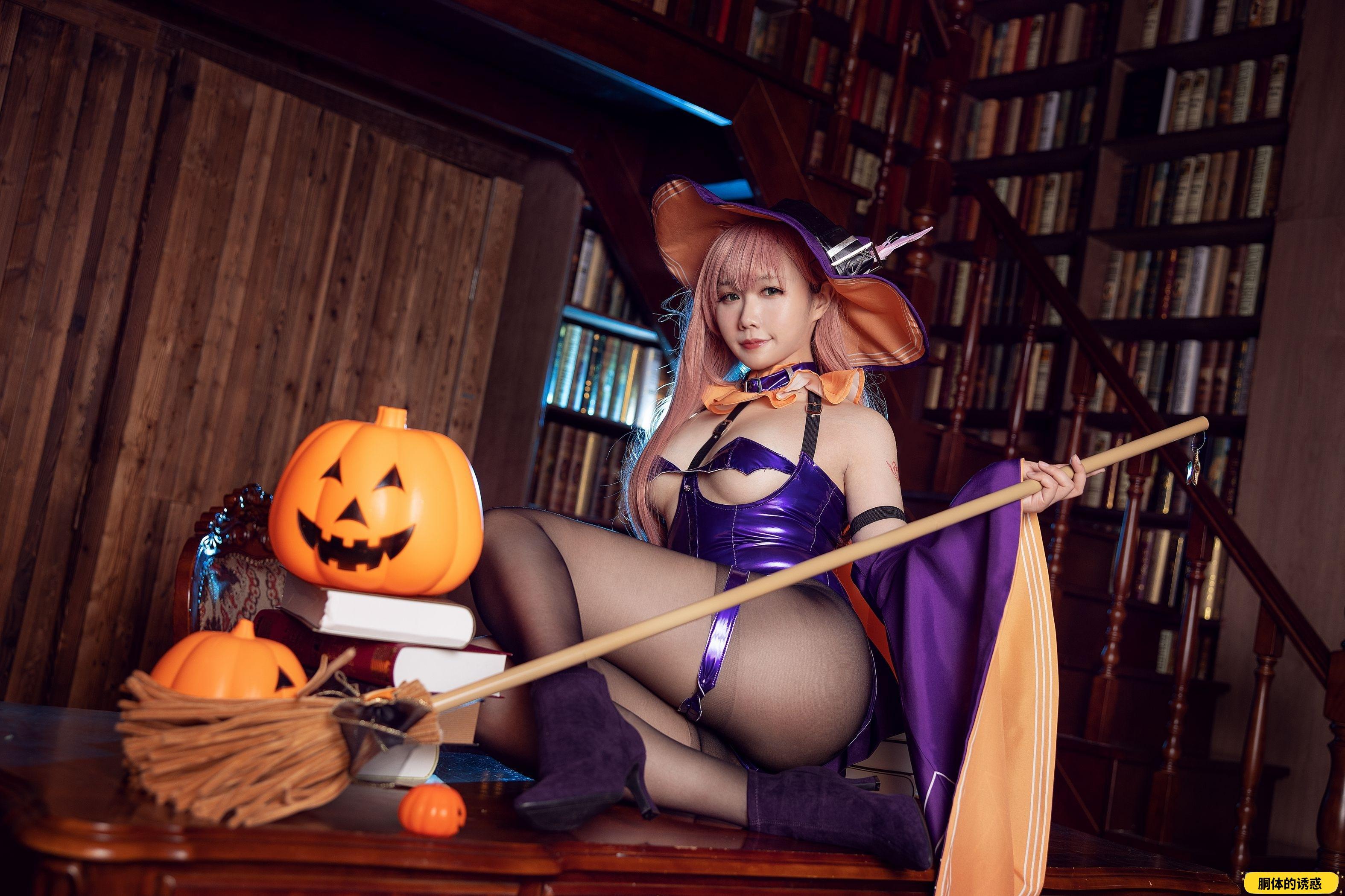 Makachan 麻花麻花酱 - Memphis Halloween (Azur Lane)