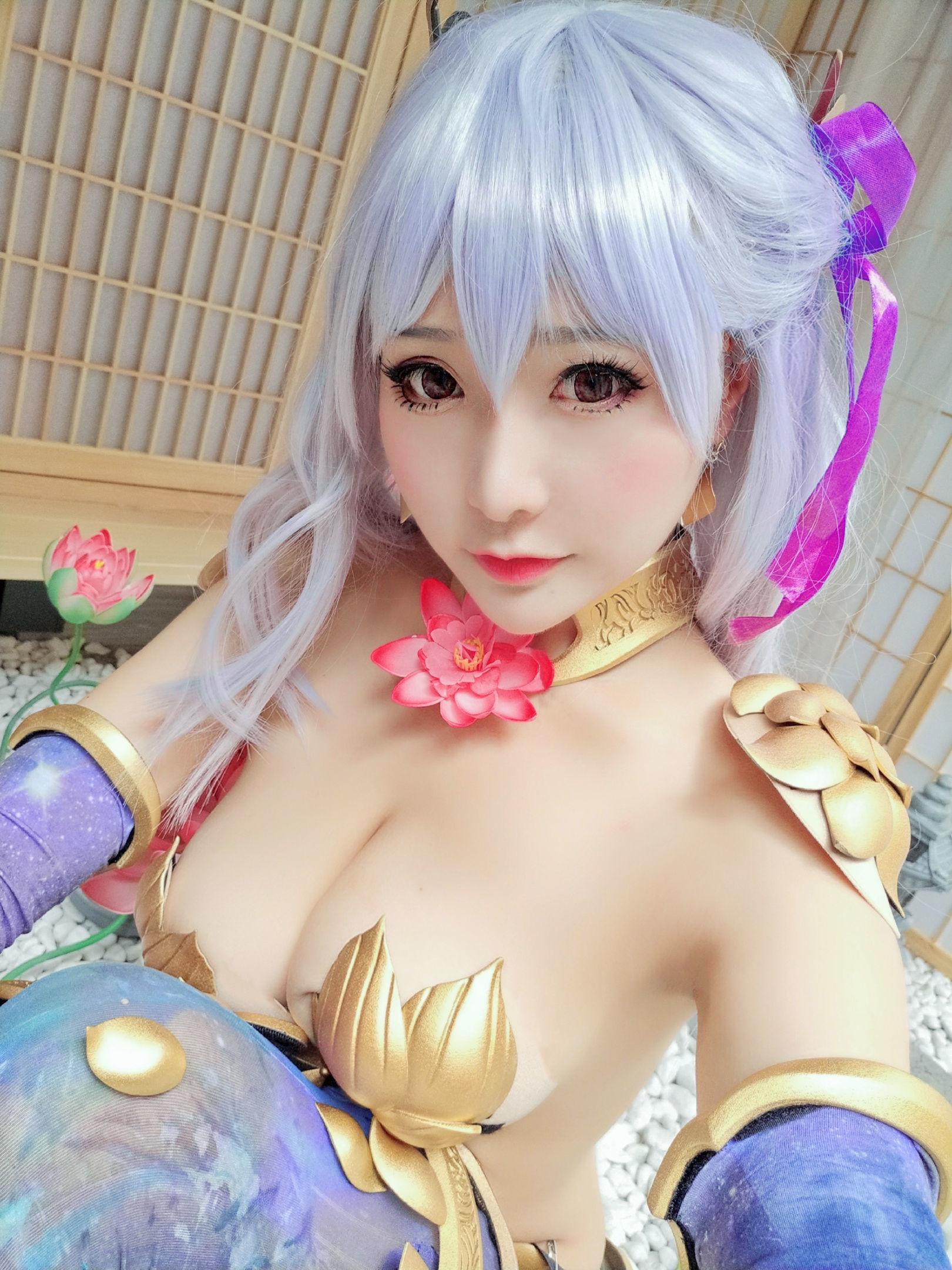 [网红Coser] 三刀刀Miido 《伽摩》 写真集