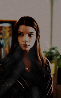 Anya Taylor-Joy JimgT0lF_o