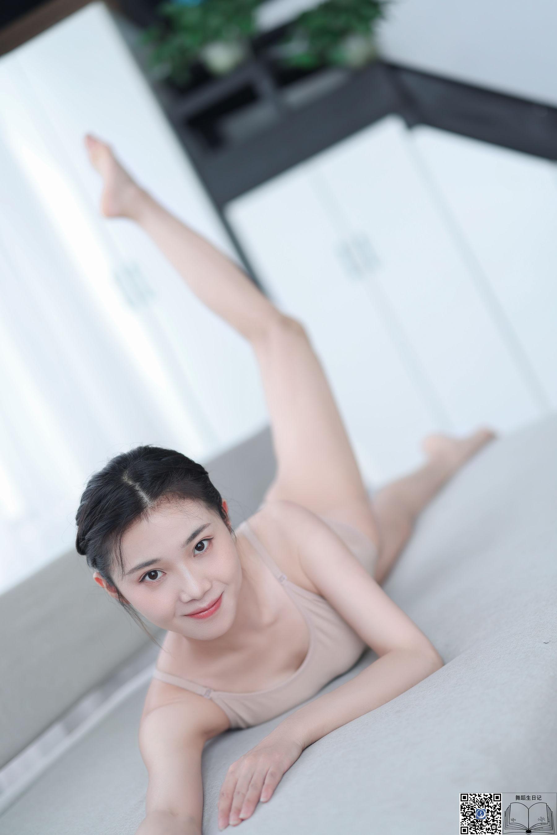 [GALLI嘉丽] 舞蹈生日记 – 002 茜茜 写真套图(46)