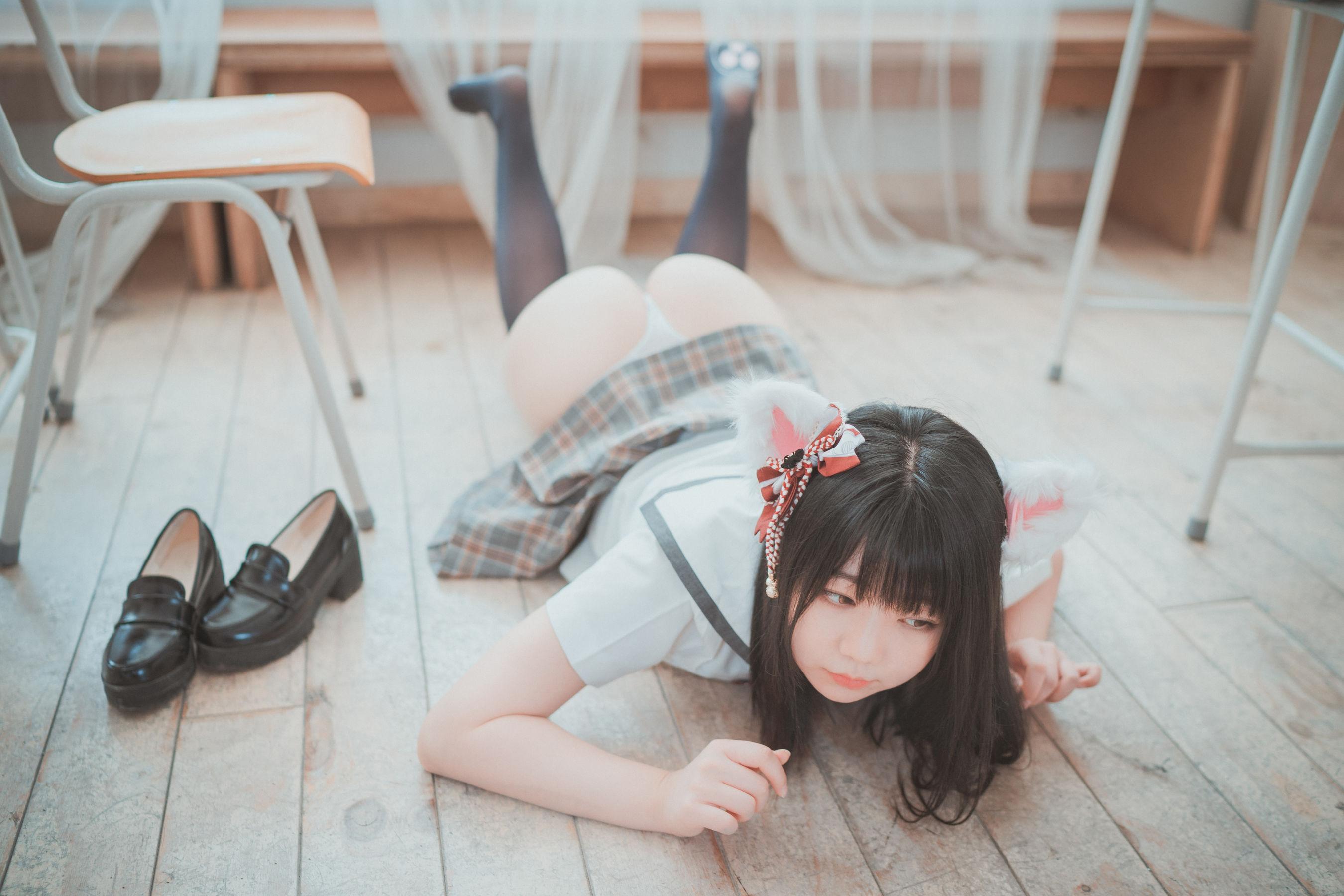 [DJAWA] Pian – Cat girl does not take classes 写真套图(16)