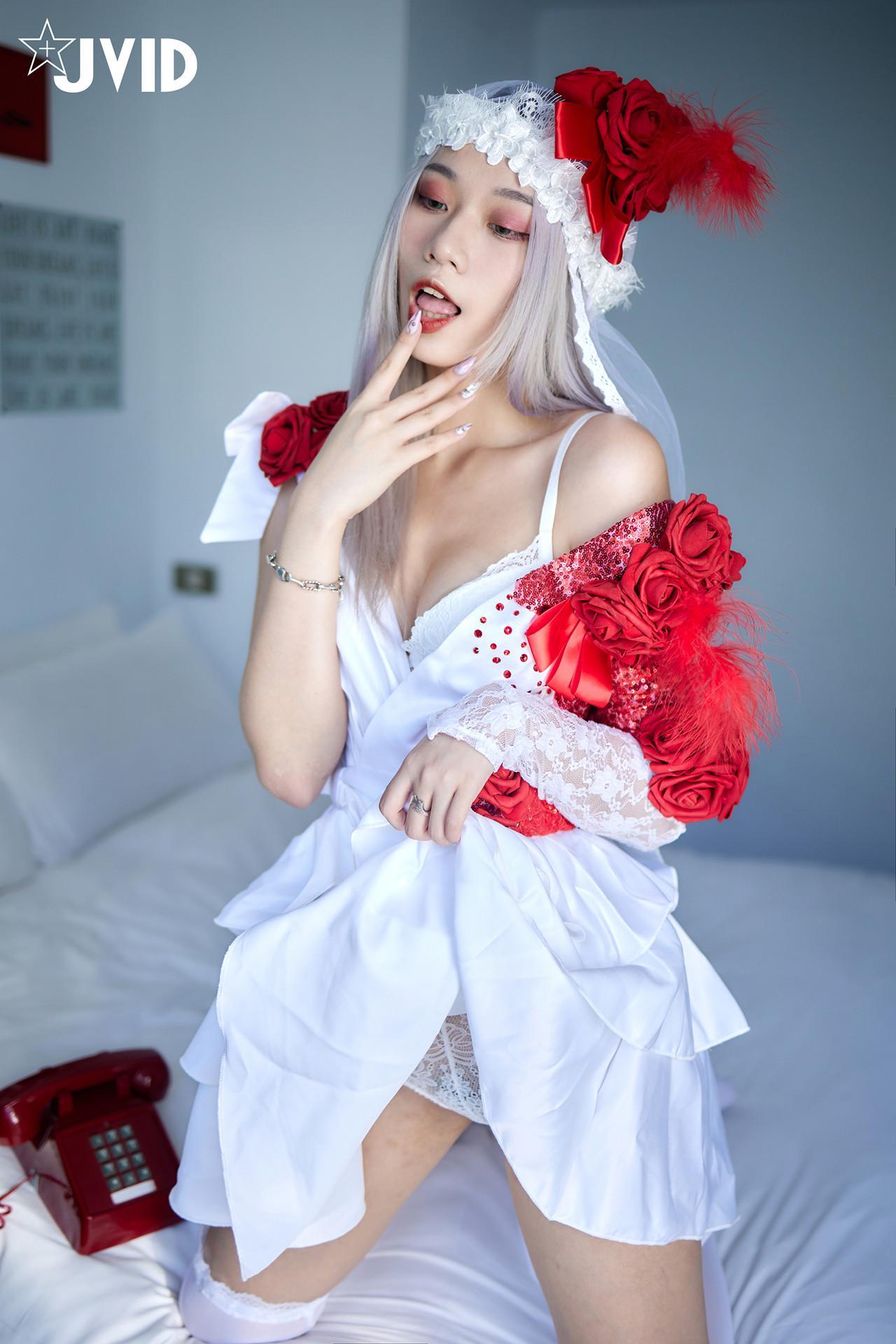 JVID Verna 「萬聖節鬼魅之月」 第五人格調香師Verna性感解密 隱藏版影片 Set.01(27)