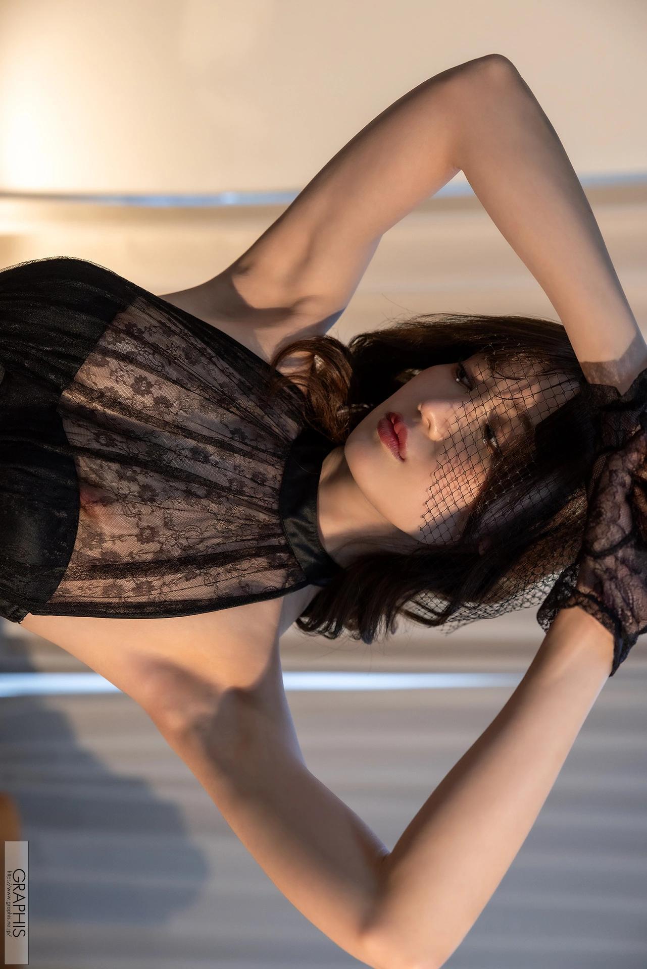 Riho Fujimori 藤森里穂, Graphis Gals 「Looks hot on you!」 Vol.03(7)