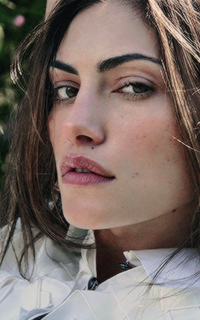 Phoebe Tonkin E7fnmWzp_o