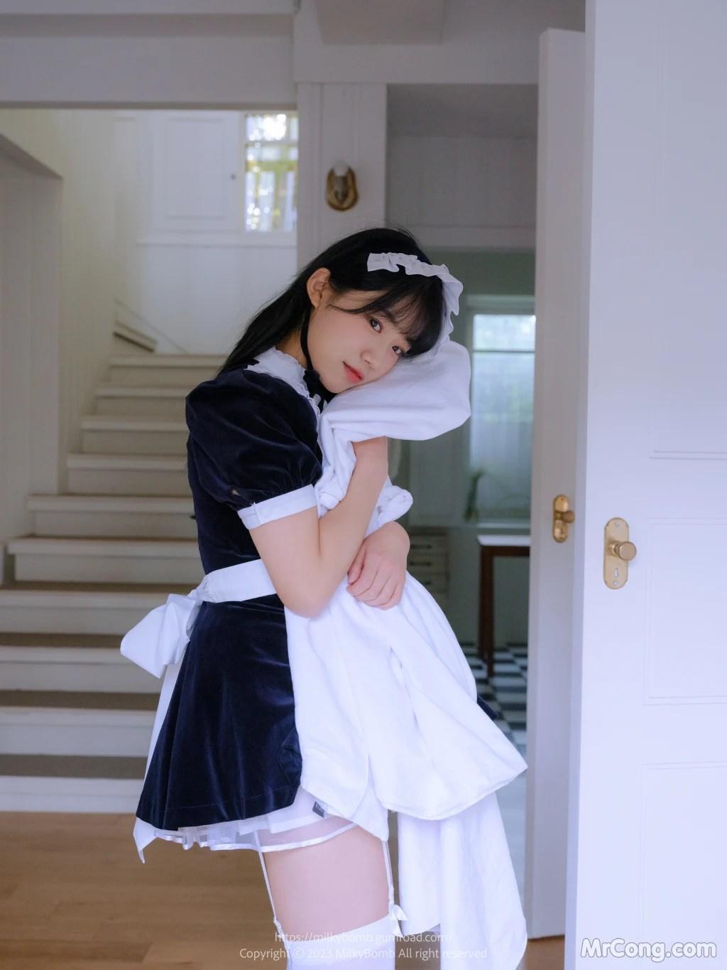 [MilkyBomb] Yui: Vol.3 Maid (291 photos )(56)