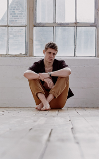 Max Irons X3kWVAqG_o