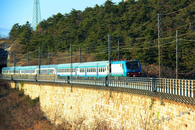 Talijanske eljeznice - Rete Ferroviaria Italiana (Trenitalia, Trenord, Ferrovie Emiliane-Romagne,.....) - Page 6 Np3jWbYC_o