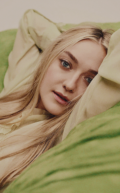 Dakota Fanning QUZj9jv5_o