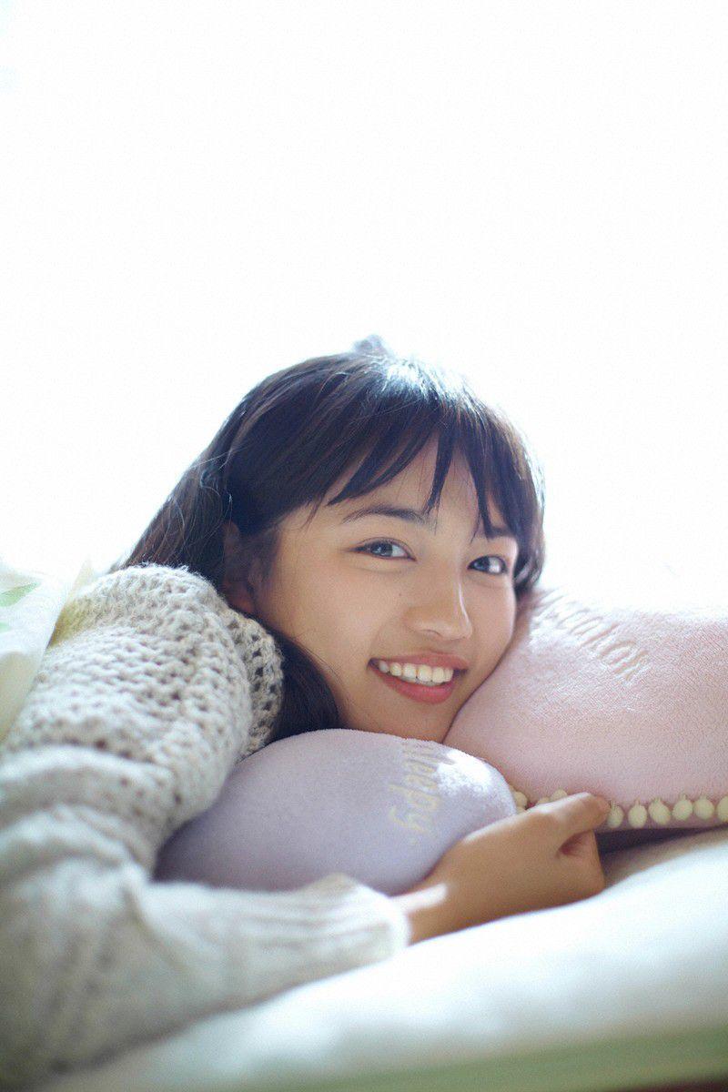 [Wanibooks] NO.100 Haruna Kawaguchi 川口春奈 写真集(3)