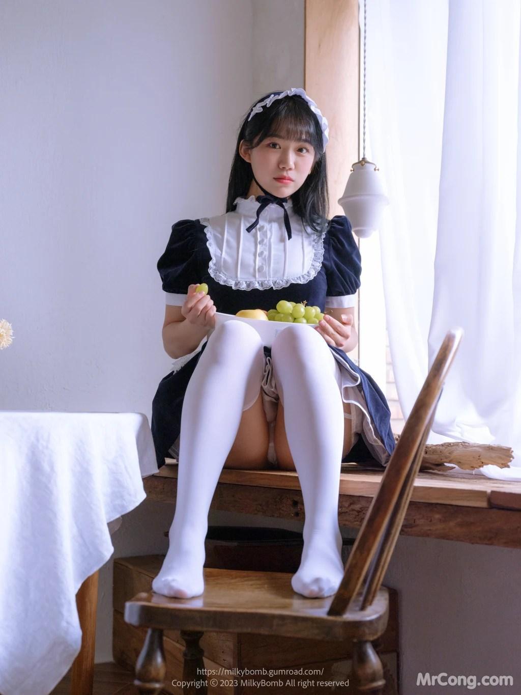 [MilkyBomb] Yui: Vol.3 Maid (291 photos )(119)
