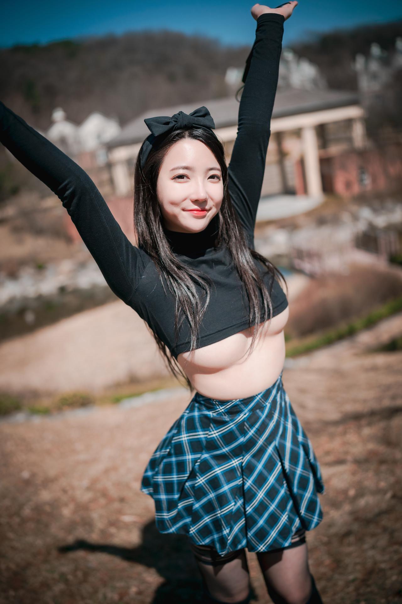 Son Yeeun 손예은, [DJAWA] Early Spring Walk in March Vol.2 (+S.Ver) Set.01(49)