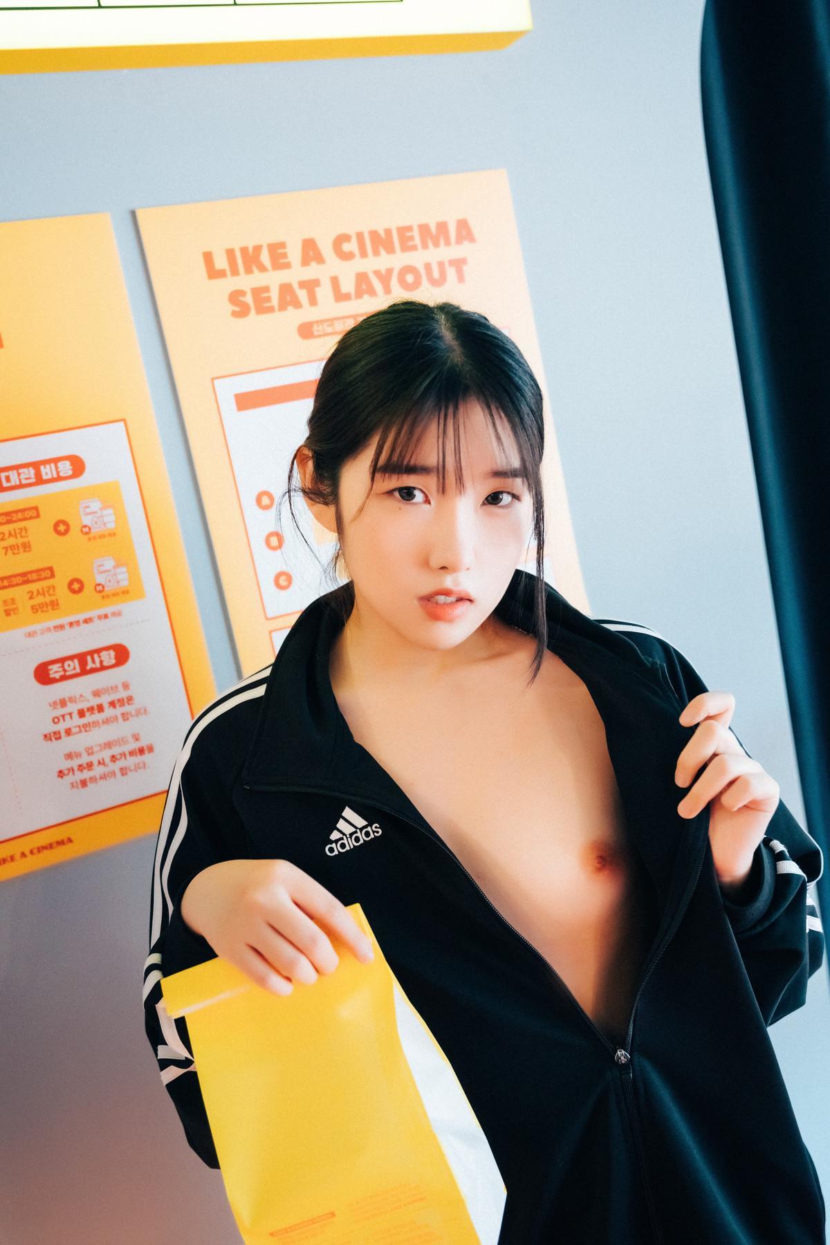 Sonson 손손, [Loozy] Cinema Girl (+S.Ver) Set.02(21)