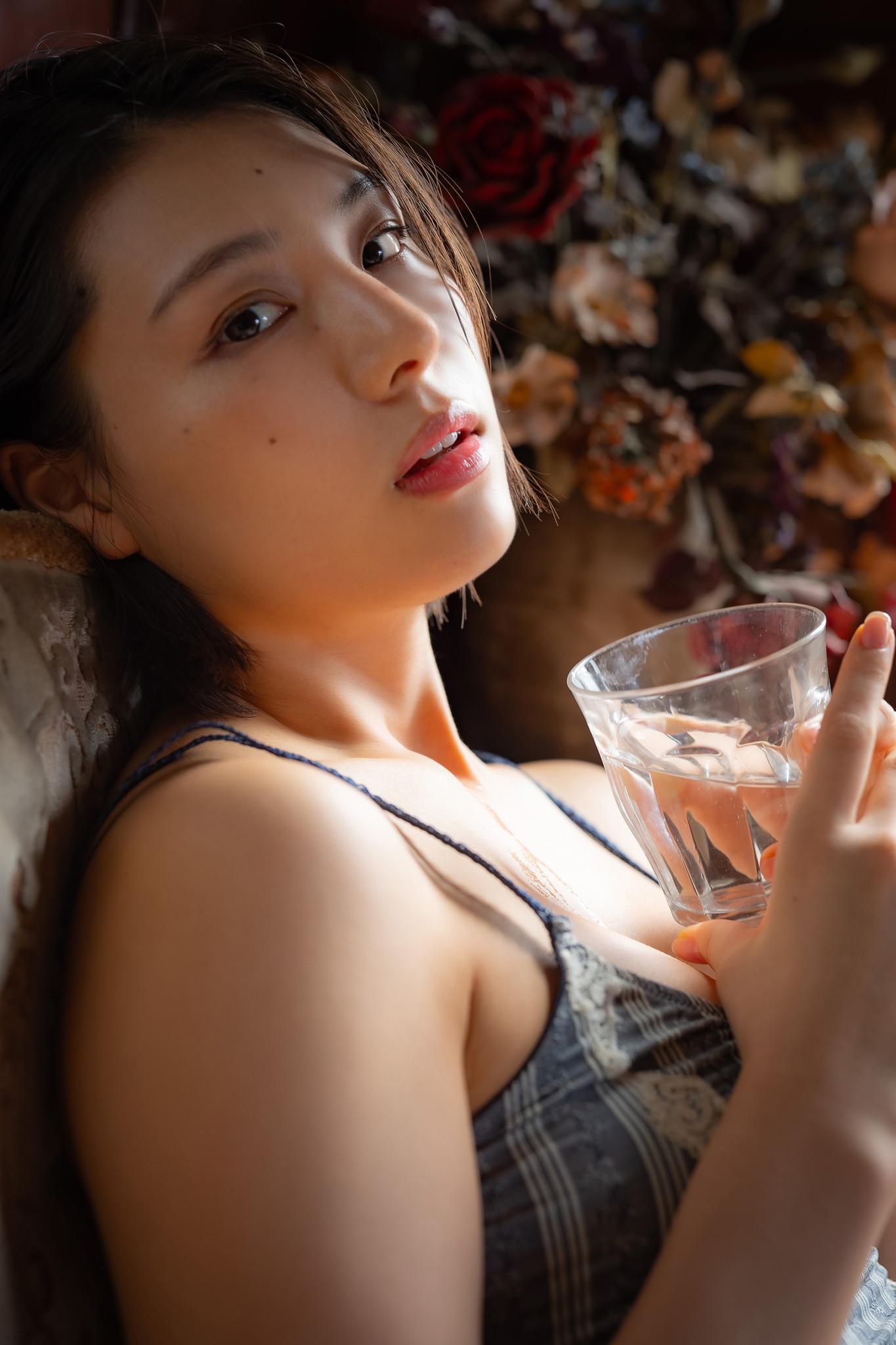 Iori Sagara 相楽伊織, 週刊現代デジタル写真集 「蜜のあわれ」 Set.04(8)