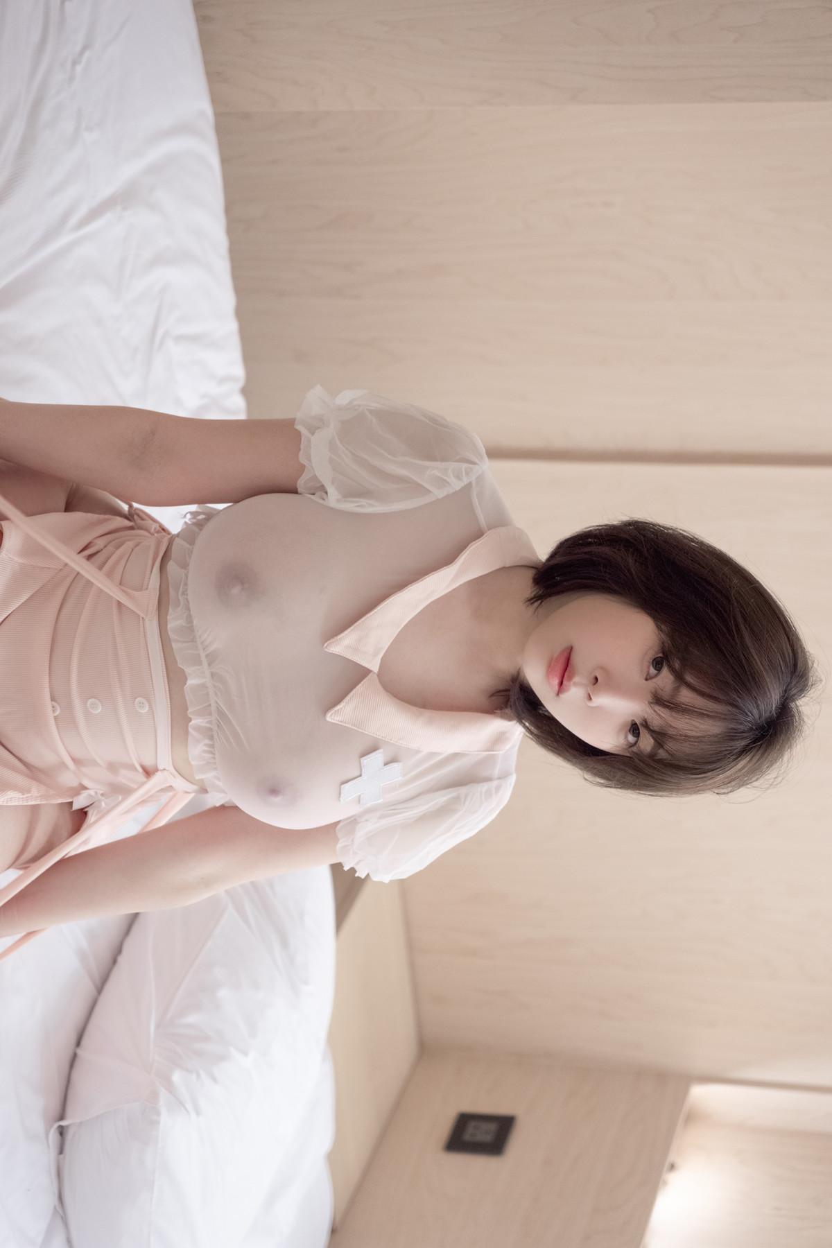 Kang Inkyung 강인경, Photobook ‘Private Nurse’(21)