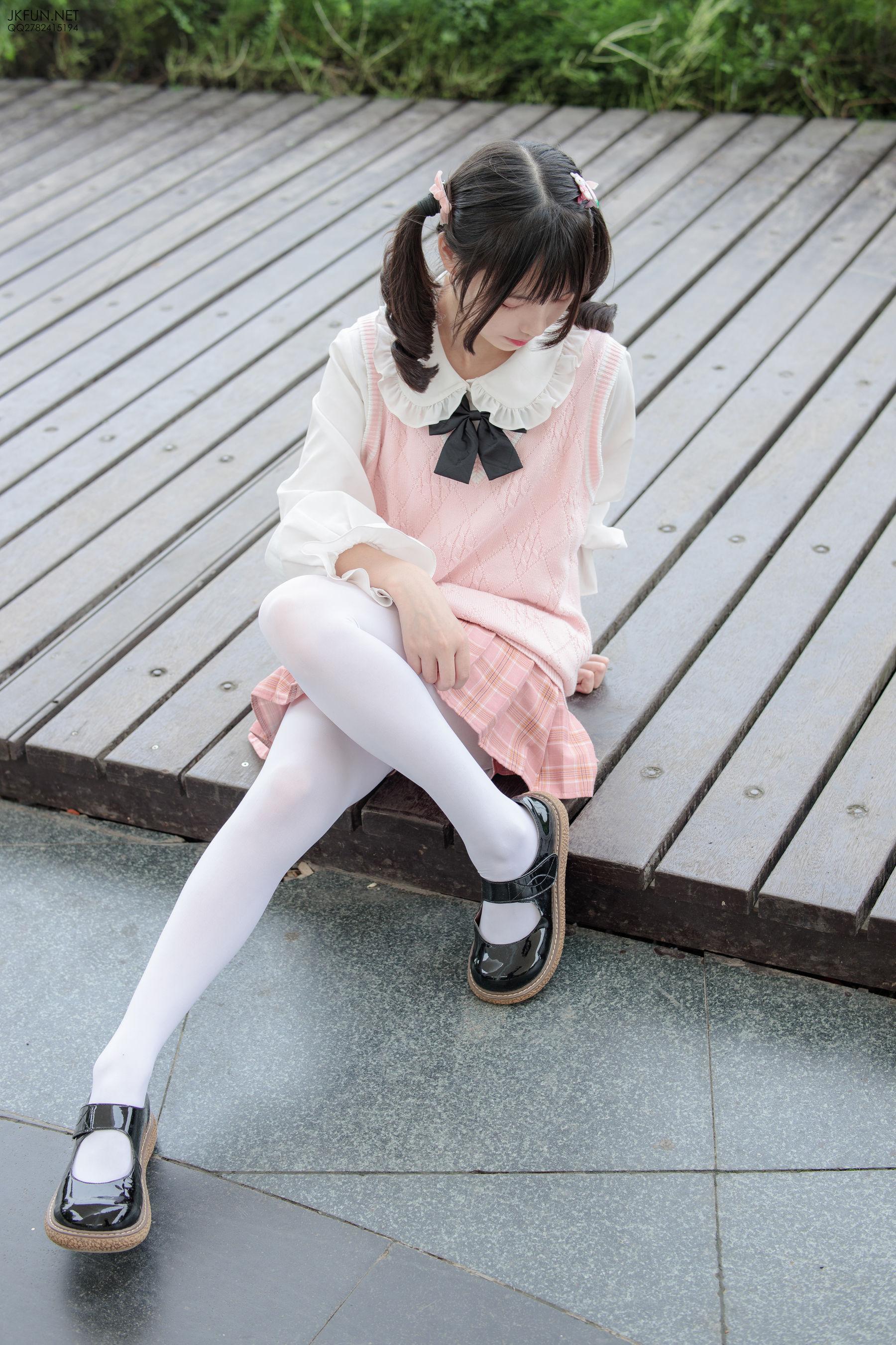 默陌《80D白丝》 [森萝财团] JKFUN-007 写真集(42)
