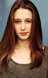 Taissa Farmiga R0ATCAZZ_o