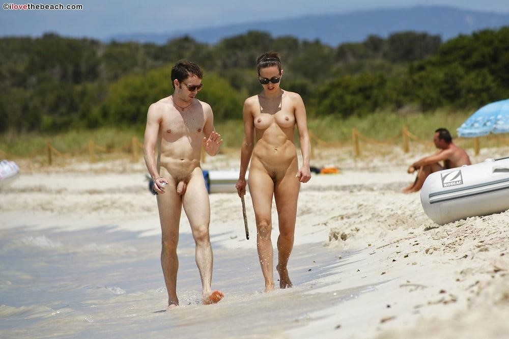 Nude men and women having sex-4330