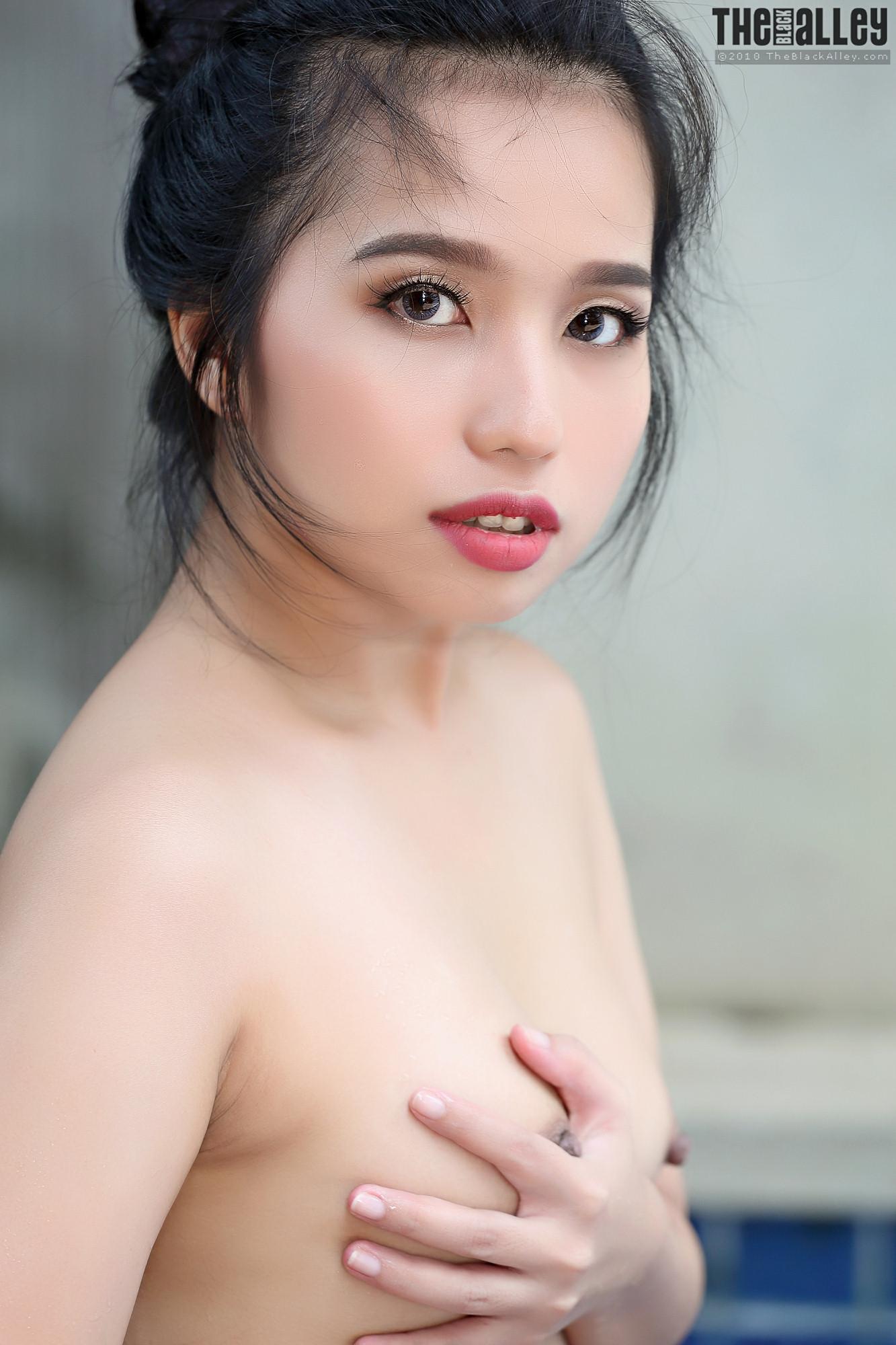 Norah The Black Alley Photobook Set.03(47)