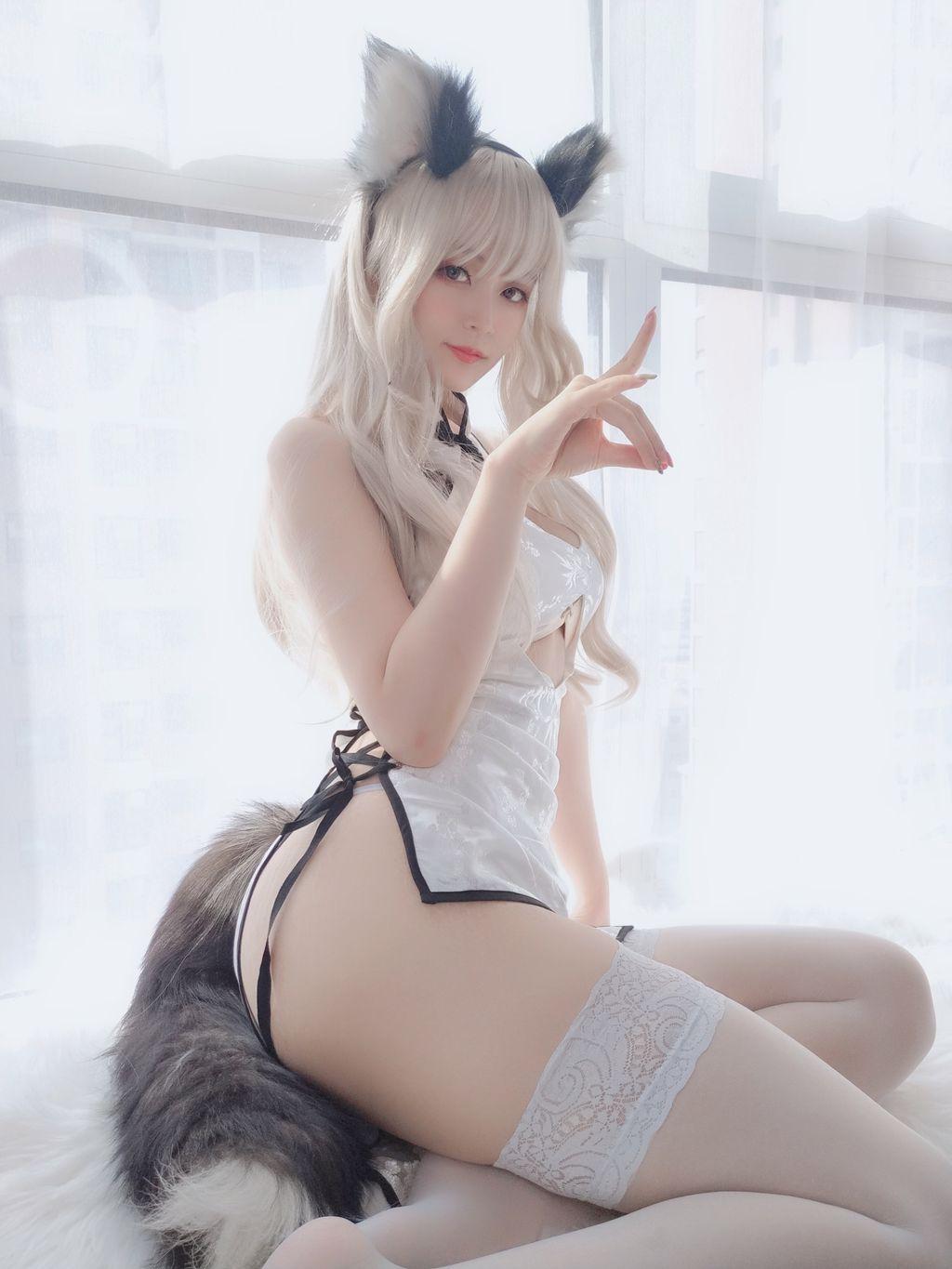 Coser @ 白银 81: 小 白狼 (49 photos + 3 videos)(23)
