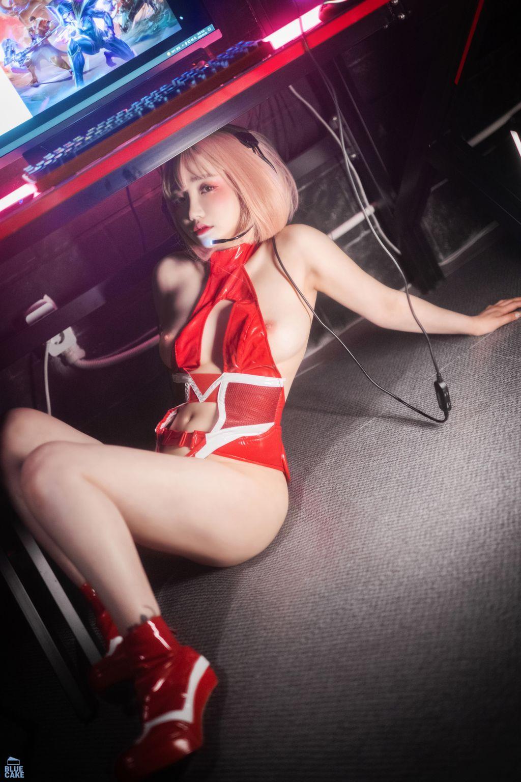 [BLUECAKE] Son Ye-Eun (손예은): Code 002 Mini (88 photos)(64)
