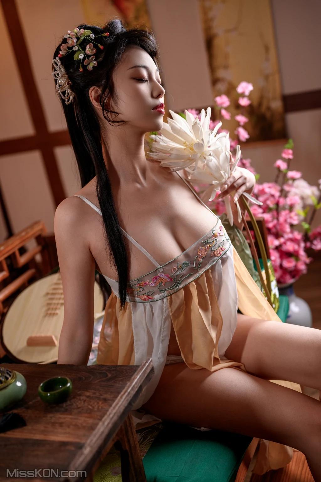 Coser@蜜汁猫裘: 粉黛 (56 photos )(7)
