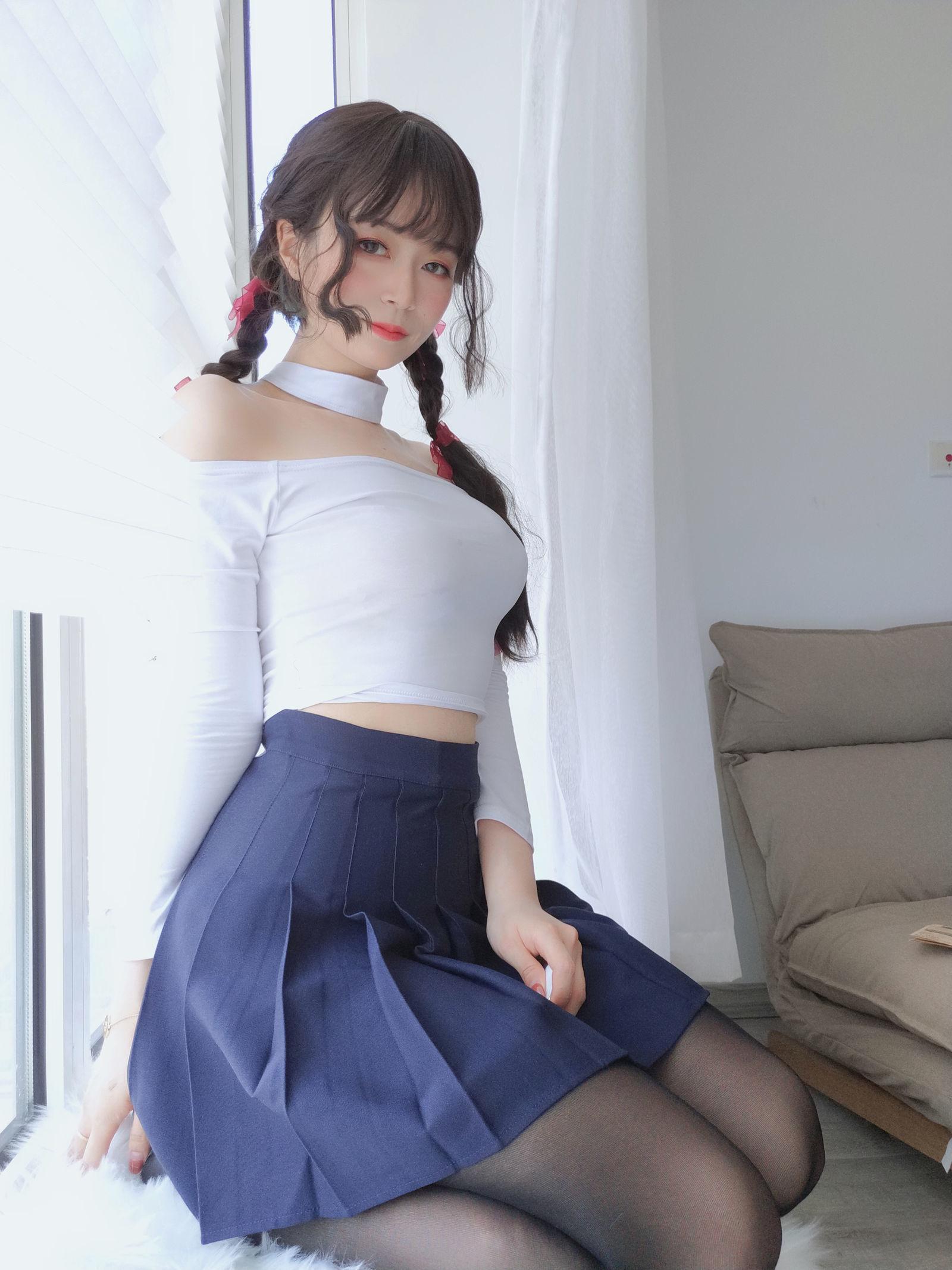 COSER白银81《邻家大姐姐的黑丝2》 [COSPLAY少女] 写真集(42)