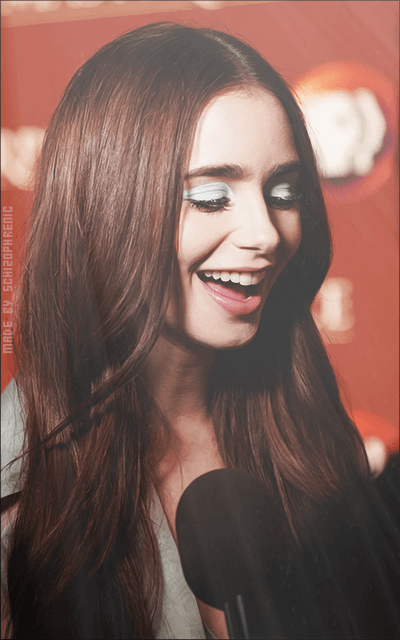 Lily Collins - Page 9 WkDeiCDp_o