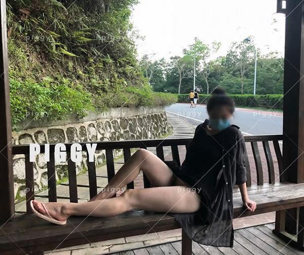 极品露出之美女外景无圣光人体艺术写真5(1)