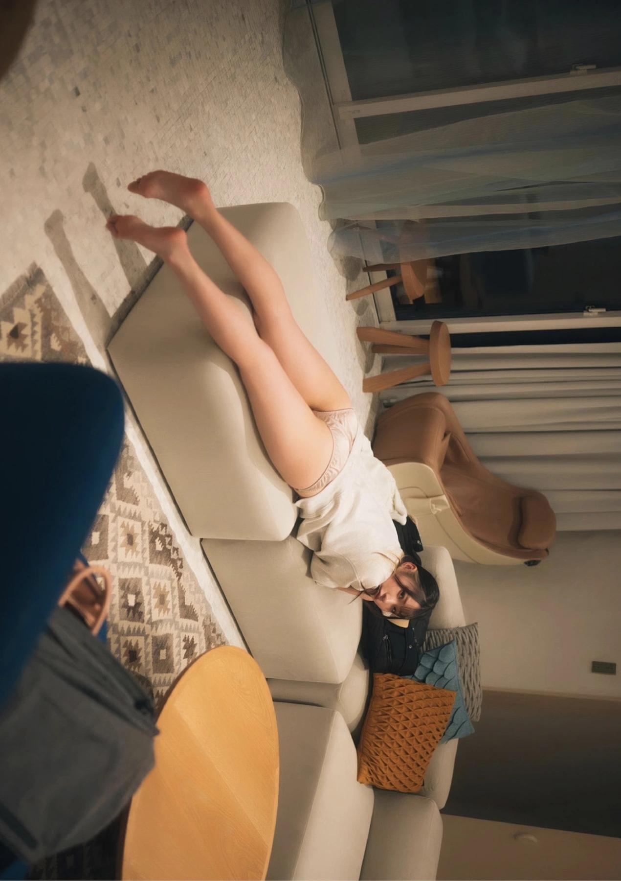 MEI 芽衣, 写真集 Wunder Publishing House 「芽ばえちゃう」 Set.01(40)