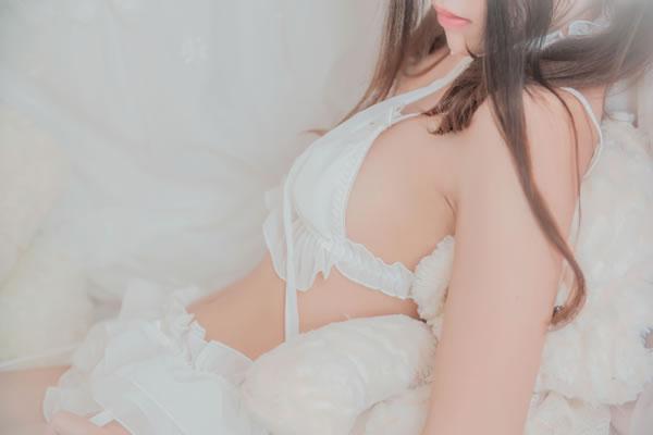 萝莉风COS桜桃喵–白猫大胆私房写真(29)