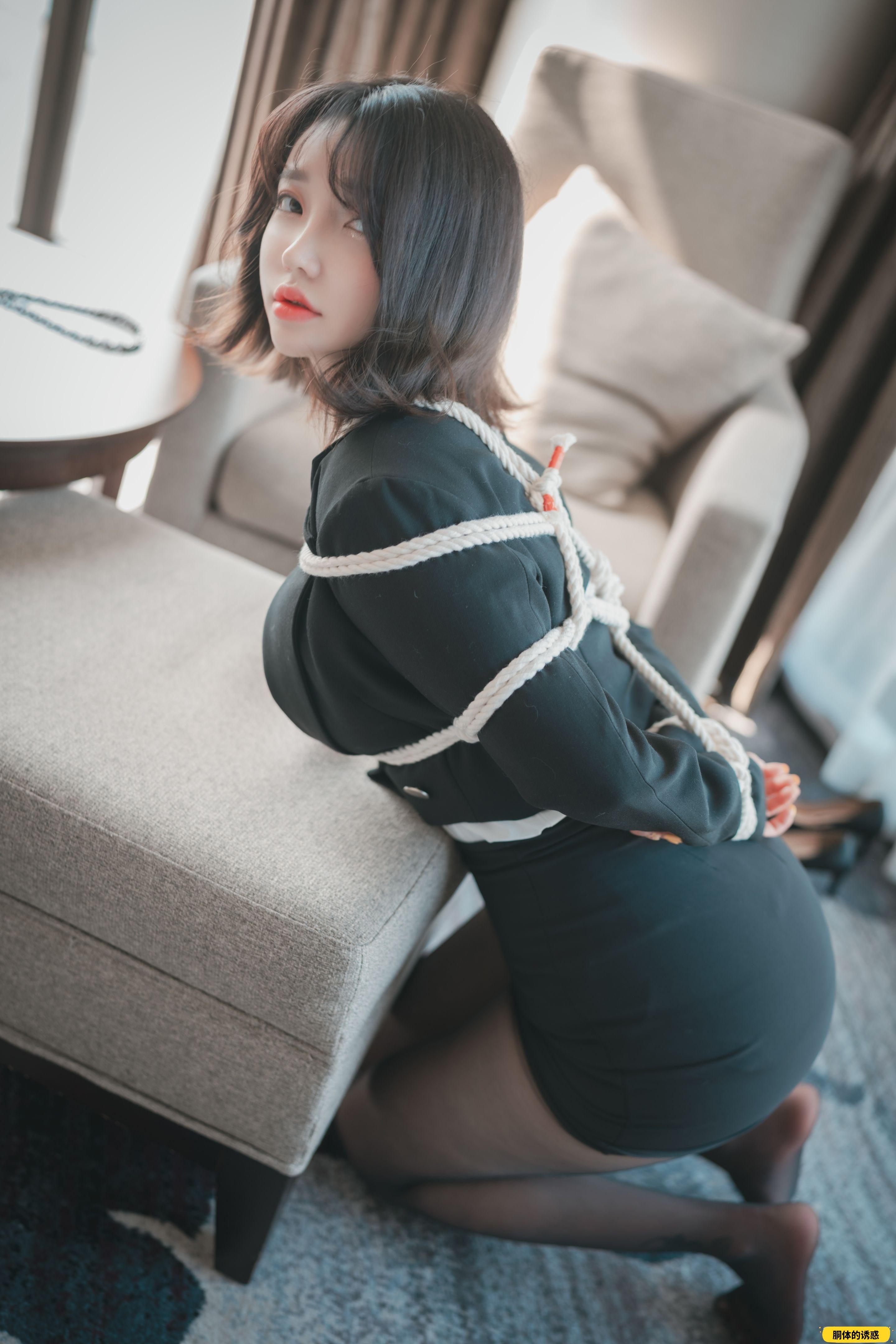 [DJAWA] Son Ye-Eun(손예은) - Knotting Class [166P-2.11GB]